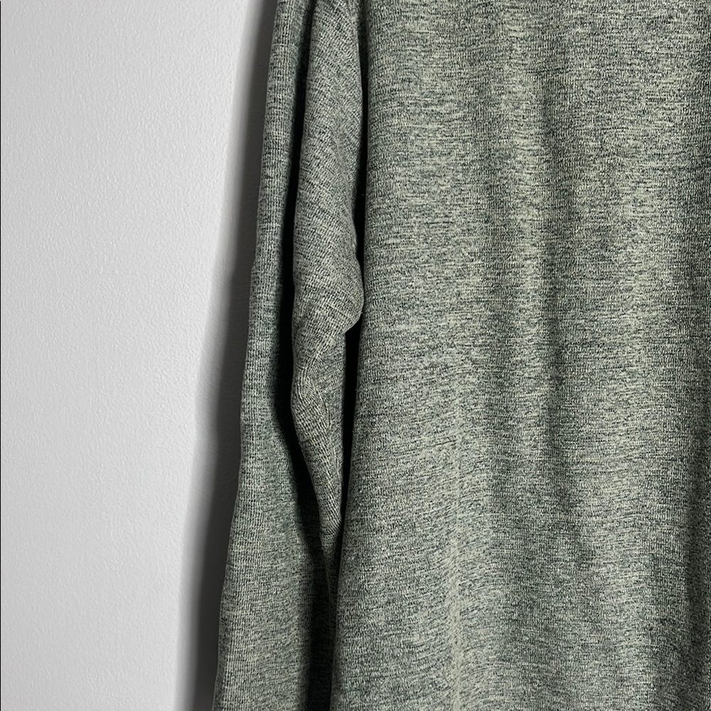 GAP Olive Green Long Sleeve Henley - Picture 7 of 8
